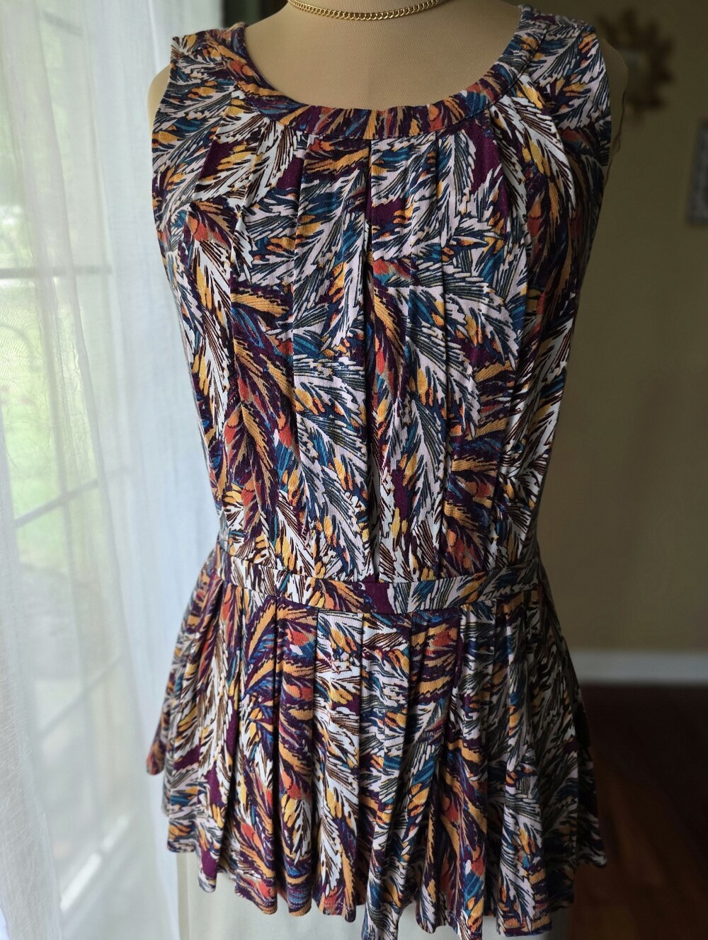 Anthropologie Deletta Feather Print Peplum Blouse M Pleated Boho Sleeveless Top